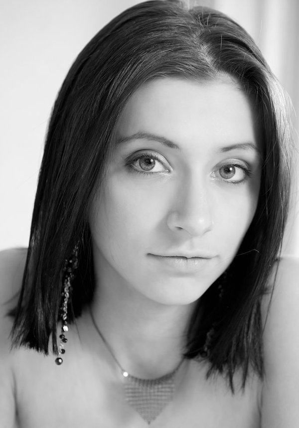Оксана, 25